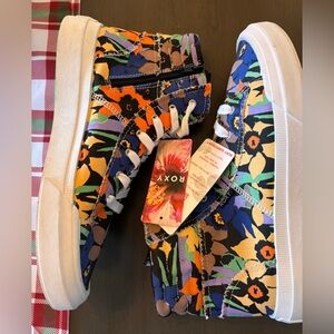 New without box womens size 12 Roxy high top sneakers